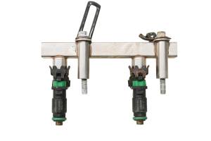 16 John Deere Gator XUV590i Fuel Injectors & Rail