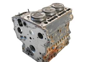 Kubota - 15 Kubota RTV-X900W Crankcase Center Crank Case & Cylinders - Image 2