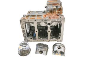 Kubota - 15 Kubota RTV-X900W Crankcase Center Crank Case & Cylinders - Image 3