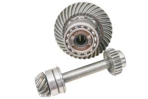 15 Kubota RTV-X900W Rear Differential Ring & Pinion Gear