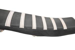 19 Yamaha YZ250F Seat Guts - Image 6