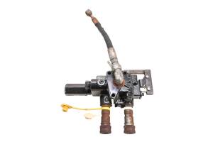 11 Kubota RTV 900 XT Diesel Hydraulic System Secondary Pump Rear Output Valve