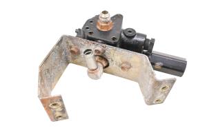 Kubota - 15 Kubota RTV1100CWX Hydraulic Control Valve - Image 2