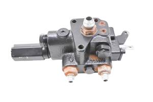 09 Kubota RTV1100CW Hydraulic Control Valve Pump