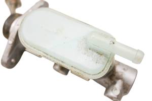 Kubota - 10 Kubota RTV1100CW9-H Brake Master Cylinder - Image 4
