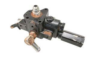 Kubota - 10 Kubota RTV1100CW9-H Hydraulic Aux Control Valve - Image 4