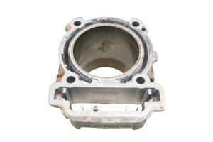 Bombardier - 06 Can-Am Outlander 800 4x4 XT Rear Cylinder Bombardier For Parts - Image 4