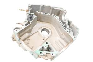Bombardier - 06 Can-Am Outlander 800 4x4 XT Crankcase Center Crank Case Bombardier - Image 8