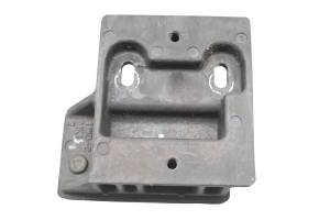 Yamaha - 16 Yamaha YFZ-R3 Regulator Rectifier Tray Cover Bracket - Image 2