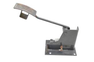 Kubota - 16 Kubota RTV400CI Accelerator Pedal & Bracket Mount - Image 2