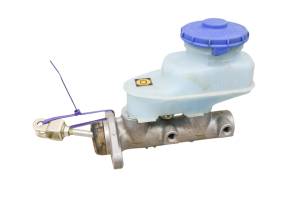 20 Kubota RTV-X900 Brake Master Cylinder