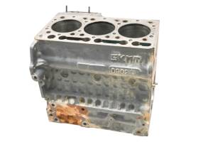 Kubota - 20 Kubota RTV-X900 Crankcase Center Crank Case & Cylinders Pistons - Image 2