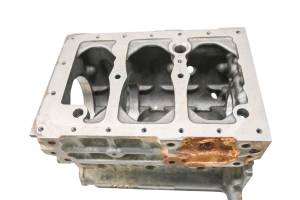 Kubota - 20 Kubota RTV-X900 Crankcase Center Crank Case & Cylinders Pistons - Image 8