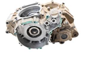 Polaris - 04 Polaris Predator 500 2x4 Crankcase Center Crank Case - Image 3