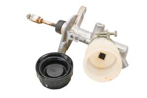 John Deere - 11 John Deere Gator XUV550 Brake Master Cylinder - Image 3