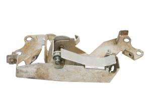 John Deere - 11 John Deere Gator XUV550 Throttle Bracket Mount - Image 2