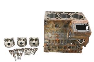 Kubota - 11 Kubota RTV900XTW Crankcase Center Crank Case & Cylinders - Image 2