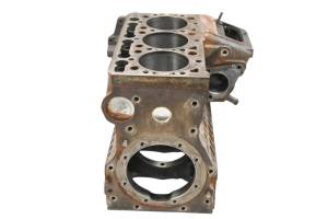 Kubota - 11 Kubota RTV900XTW Crankcase Center Crank Case & Cylinders - Image 4