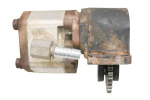 11 Kubota RTV900XTW Hydraulic Bed Lift Pump Gear Box