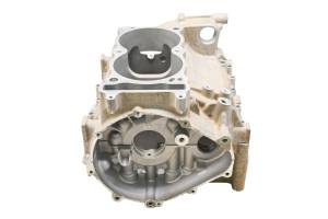 17 Arctic Cat Wildcat Sport 700 Crankcase Center Crank Case Trexton - Image 4