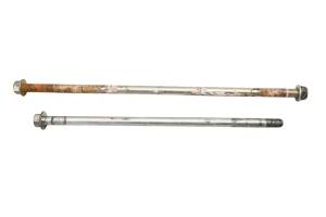 22 Yamaha Zuma 125 Front Wheel & Frame Pivot Bolts YW125