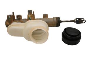 Kawasaki - 18 Kawasaki Mule PRO-DXT Brake Master Cylinder KAF1000 - Image 3