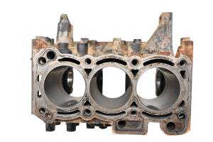 John Deere - 13 John Deere Gator XUV 825i Crankcase Center Crank Case & Cylinders - Image 5