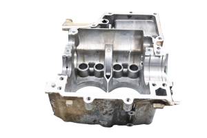 Polaris - 04 Polaris Sportsman 700 4x4 Crankcase Center Crank Case - Image 2