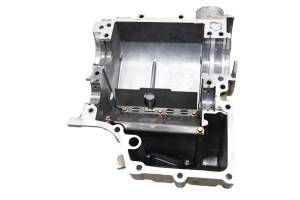 Polaris - 04 Polaris Sportsman 700 4x4 Crankcase Center Crank Case - Image 6