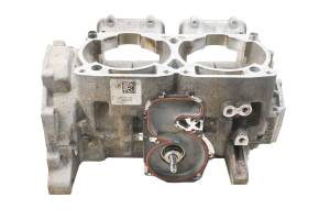 Polaris - 16 Polaris SKS LE 800 Crankcase Center Crank Case 155" - Image 2