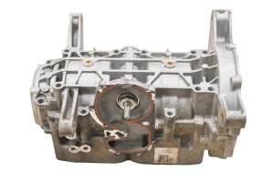 Polaris - 16 Polaris SKS LE 800 Crankcase Center Crank Case 155" - Image 6