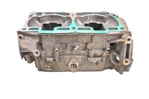 16 Ski-Doo Summit 800R E-TEC Crankcase Center Crank Case 154"