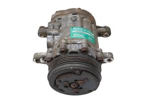 Kubota - 16 Kubota RTV-X1100CW A/C Compressor - Image 2