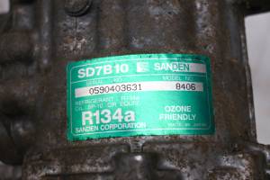 Kubota - 16 Kubota RTV-X1100CW A/C Compressor - Image 4