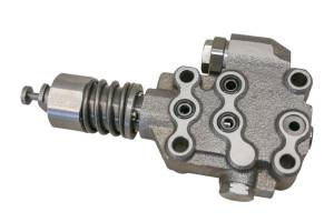 Kubota - 15 Kubota RTV-X900W Hydraulic Control Valve - Image 2