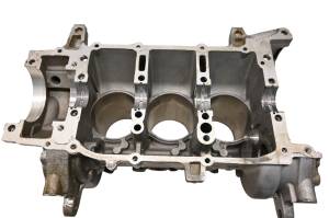 Yamaha - 16 Yamaha YXZ1000R EPS 4x4 Crankcase Center Crank Case & Cylinders - Image 7