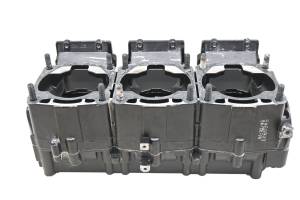 Polaris - 04 Polaris Genesis I 1200 Crankcase Center Crank Case - Image 3