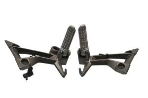 Kawasaki - 14 Kawasaki Ninja 300 ABS Rear Foot Pegs EX300 - Image 2