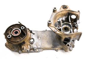 Polaris - 04 Polaris Sportsman 90 2x4 Crankcase Center Crank Case - Image 1