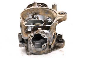 Polaris - 04 Polaris Sportsman 90 2x4 Crankcase Center Crank Case - Image 2