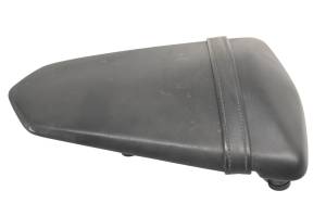 Yamaha - 15 Yamaha YZF R3 Passenger Seat Assembly - Image 3