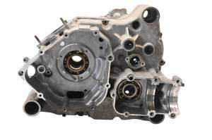 Suzuki - 04 Suzuki Ozark 250 2x4 Crankcase Center Crank Case LTF250 - Image 3