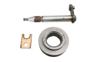 John Deere - 11 John Deere Gator XUV550 Shift Arm & Slider - Image 2