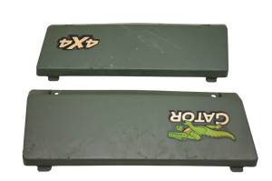 John Deere - 19 John Deere Gator XUV835E Tailgate Covers Left & Right - Image 2