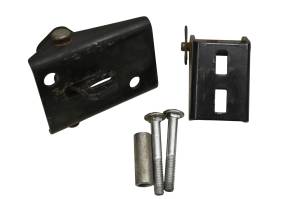 John Deere - 19 John Deere Gator XUV835E Cargo Box Latch - Image 3