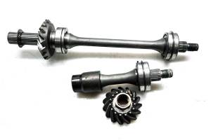 02 Suzuki Vinson 500 4x4 Transmission Bevel Gears Output Shaft LTA500F