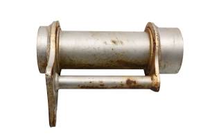 02 Yamaha Blaster 200 2x4 Rear Bearing Carrier Axle Housing YFS200