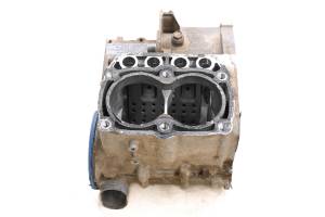 04 Polaris Sportsman 600 4x4 Crankcase Center Crank Case
