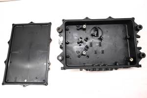 Yamaha - 01 Yamaha Waverunner GPR1200 Electrical Box Housing - Image 2