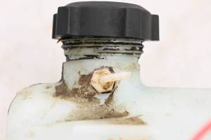 Polaris - 96 Polaris Xplorer 400L 4x4 Oil Tank - Image 4